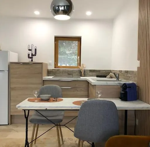 Apartment Le Studio Adhemar - Parking Sur Place *