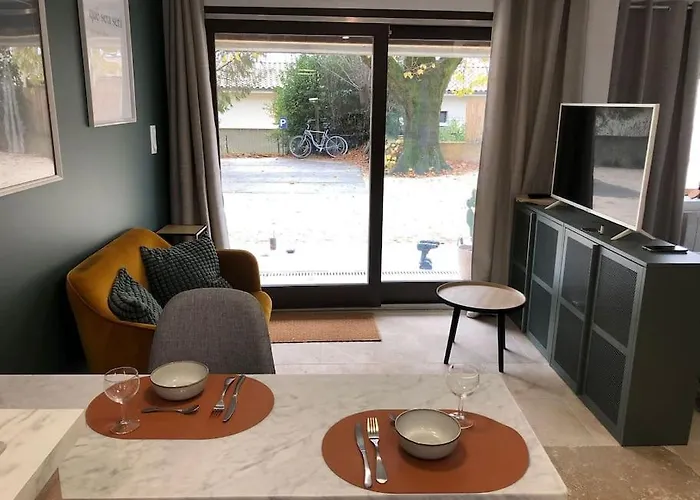 Le Studio Adhemar - Parking Sur Place Apartment
